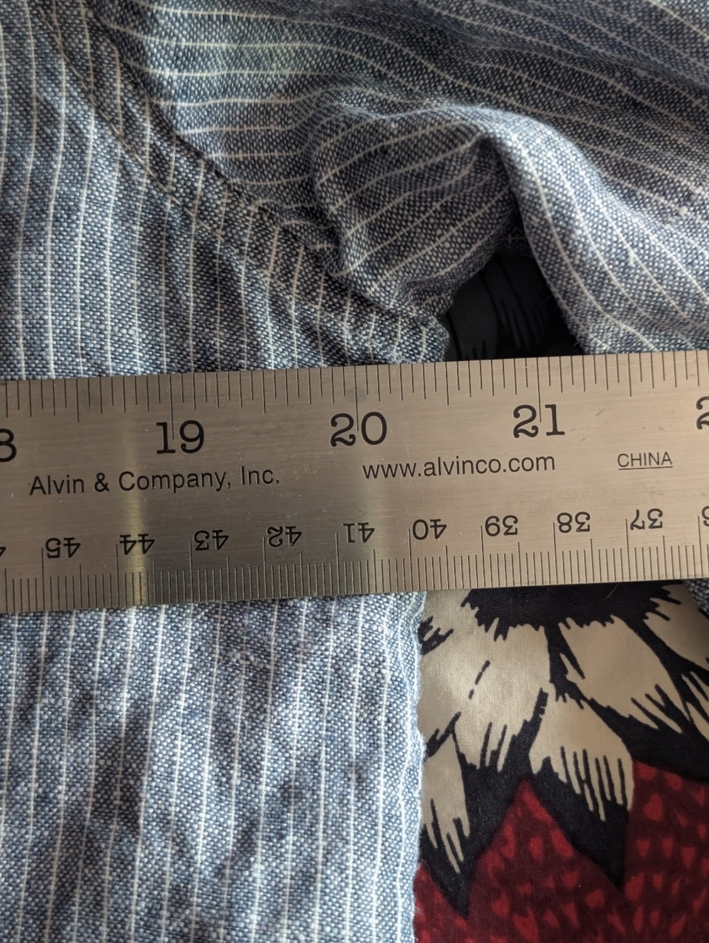 Everlane Woman's Linen Button Down Shirt - Picture 9 of 10